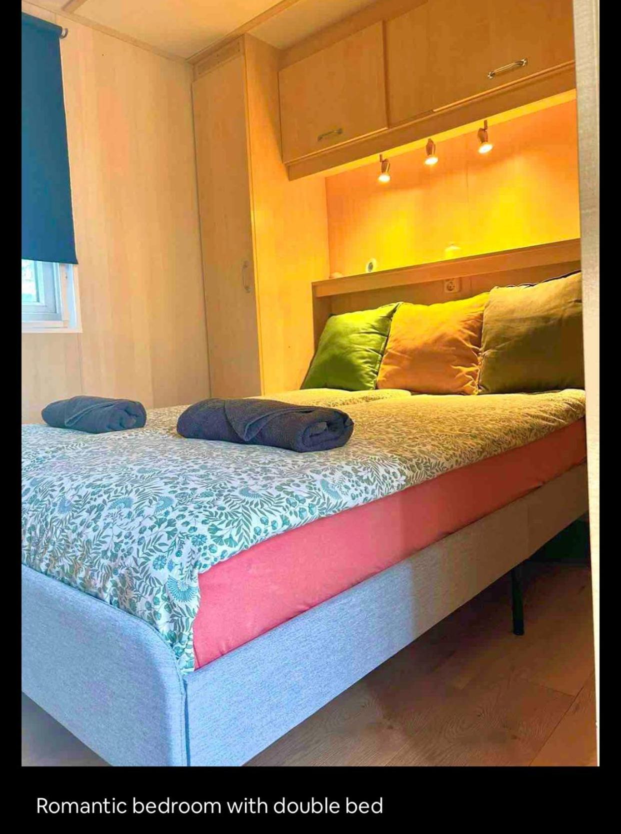 Wellness Bungalow With Jacuzzi &Sauna&Private Garden Near Amsterdam Vijfhuizen Eksteriør bilde